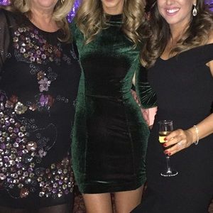 BRAND: House of CB. SIZE: XS. Green long sleeve dress. High neck